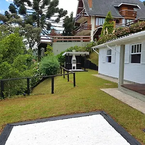 https://casa-blanca-com-linda-vista-excelente-internet-e-3-quartos.camposdojordaohotels.net